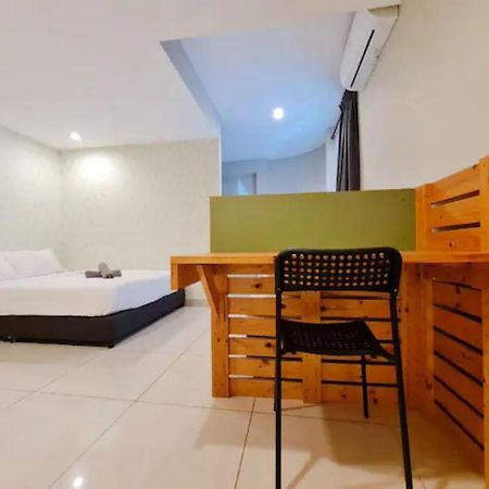 Penginapan4U Near Gurney Paragon Georgetown Exterior foto