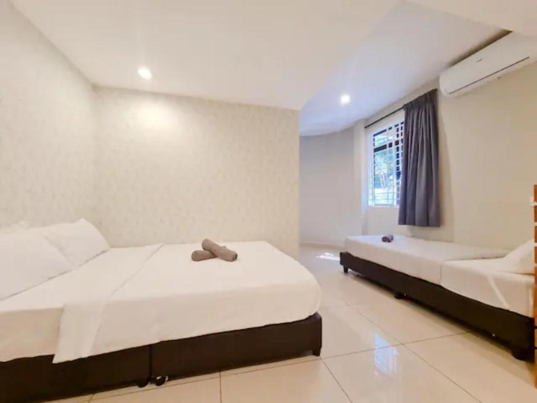 Penginapan4U Near Gurney Paragon Georgetown Exterior foto