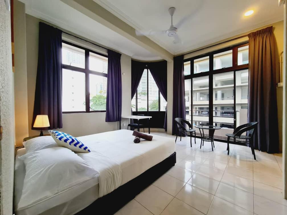 Penginapan4U Near Gurney Paragon Georgetown Exterior foto